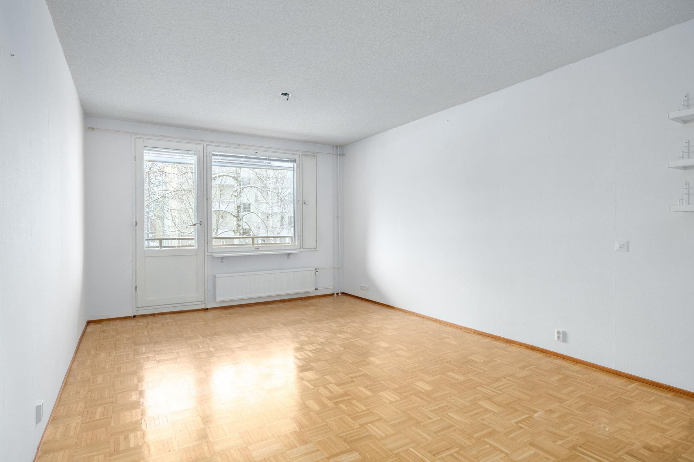 Olohuone ennen sisustussuunnittelua